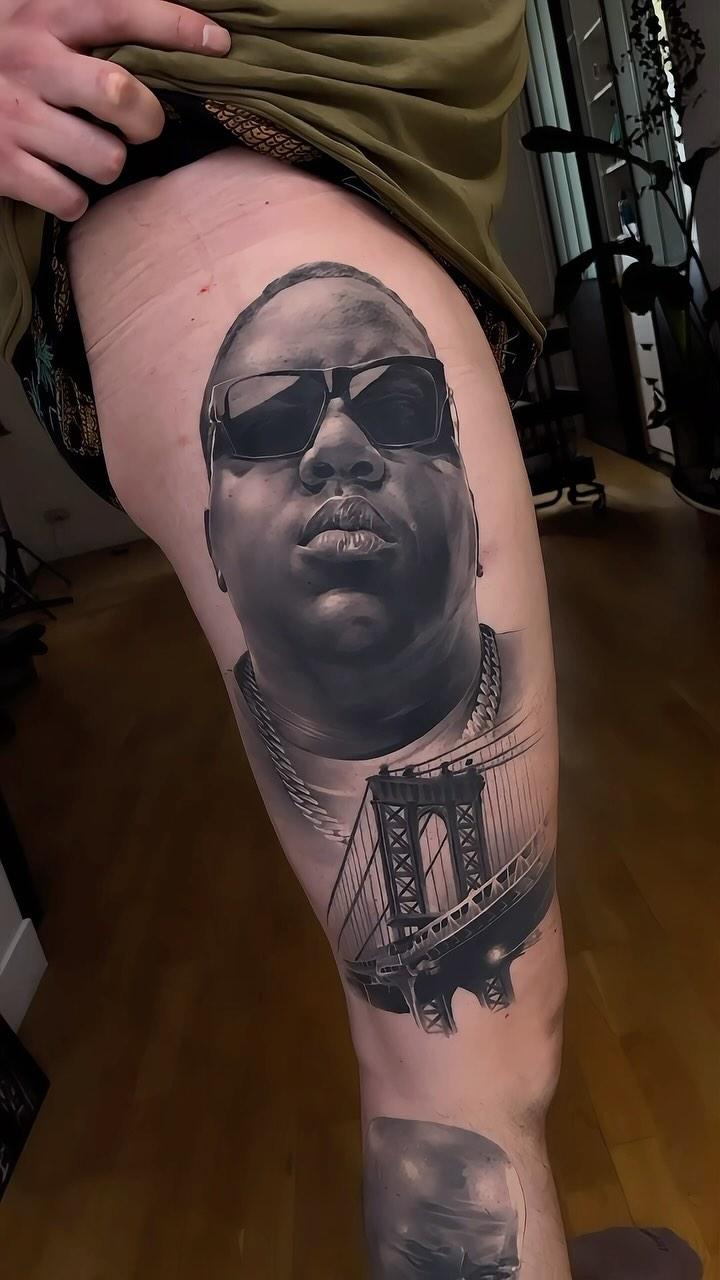 Tatouage Biggie Notorious portrait — poly_tattoo