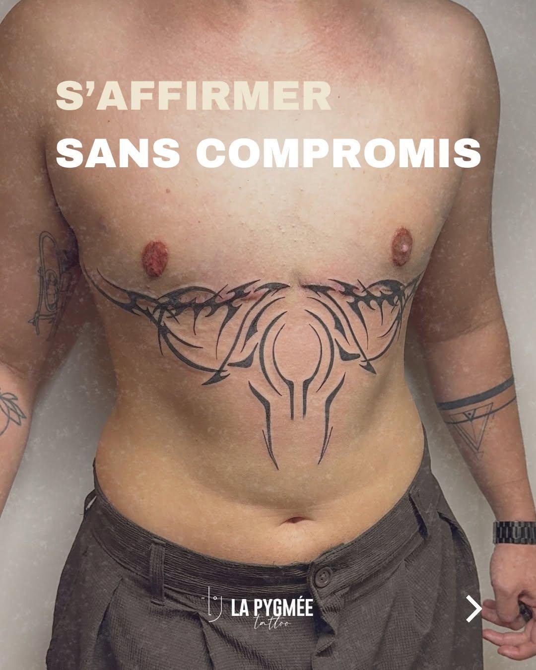Tatouage Ornement poitrine — la_pygmee