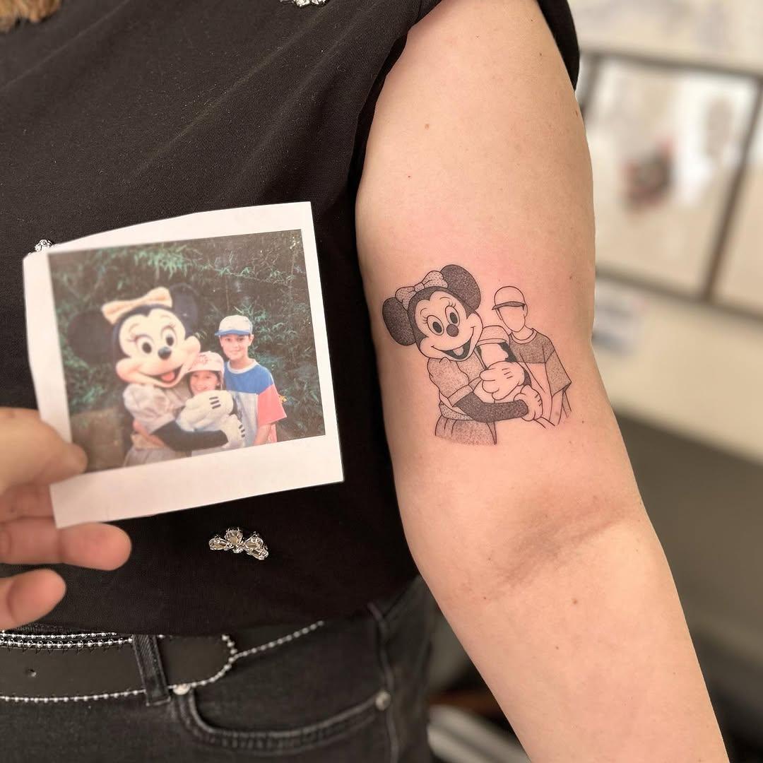Tatouage Mickey et personnage — 1096ttt