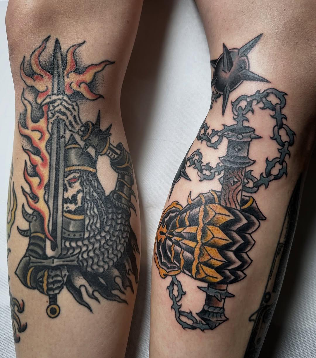 Tatouage Jambes monstres et trident flammes — kosenkovtattooer
