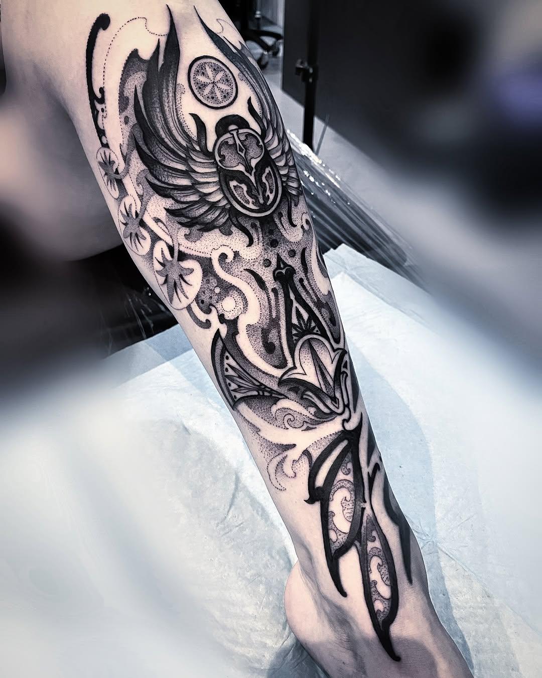 Tatouage Ornements et ailes — mi_li3_art