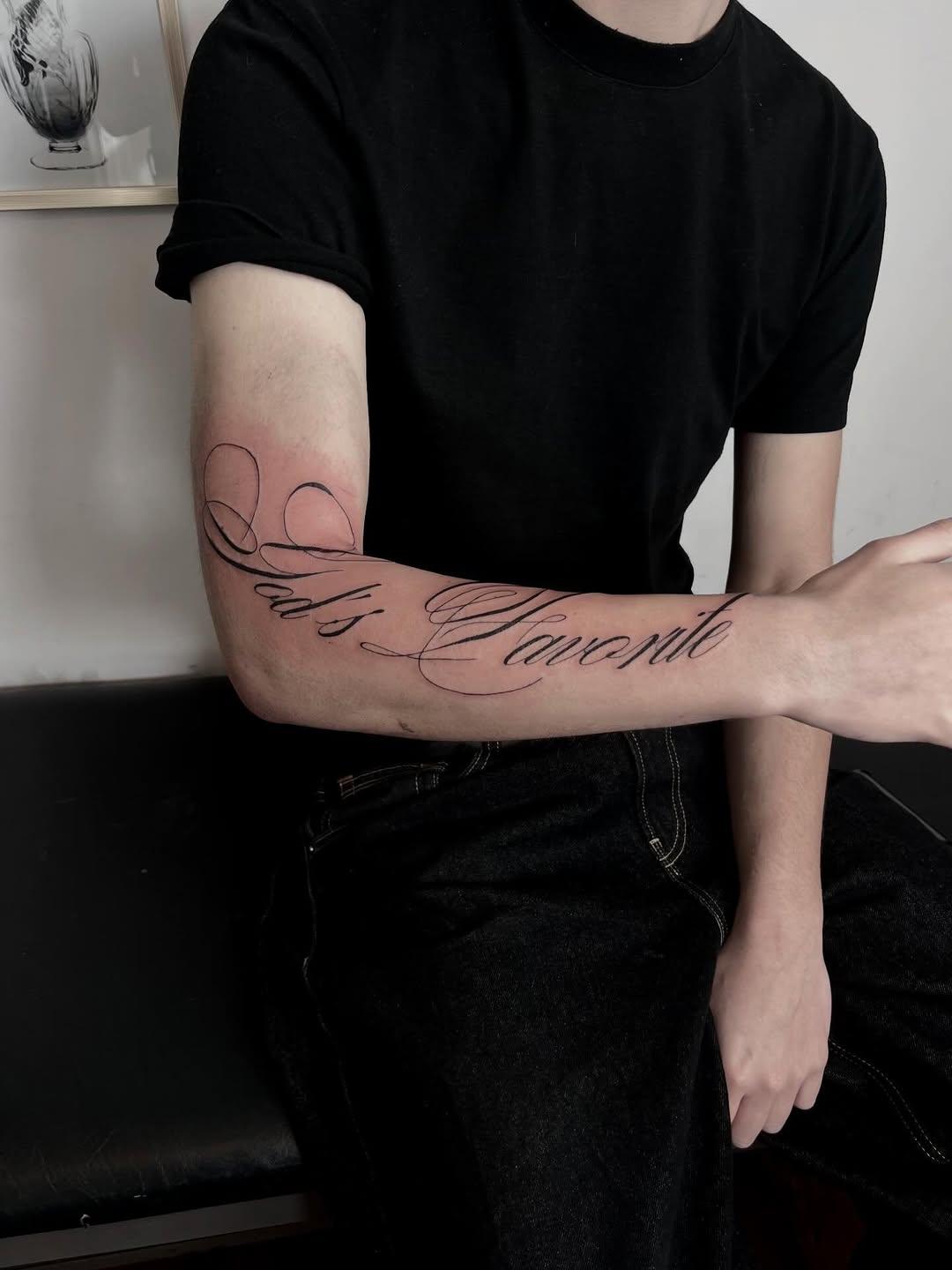 Lettrage « God's favorite » big typo — veexytattooer