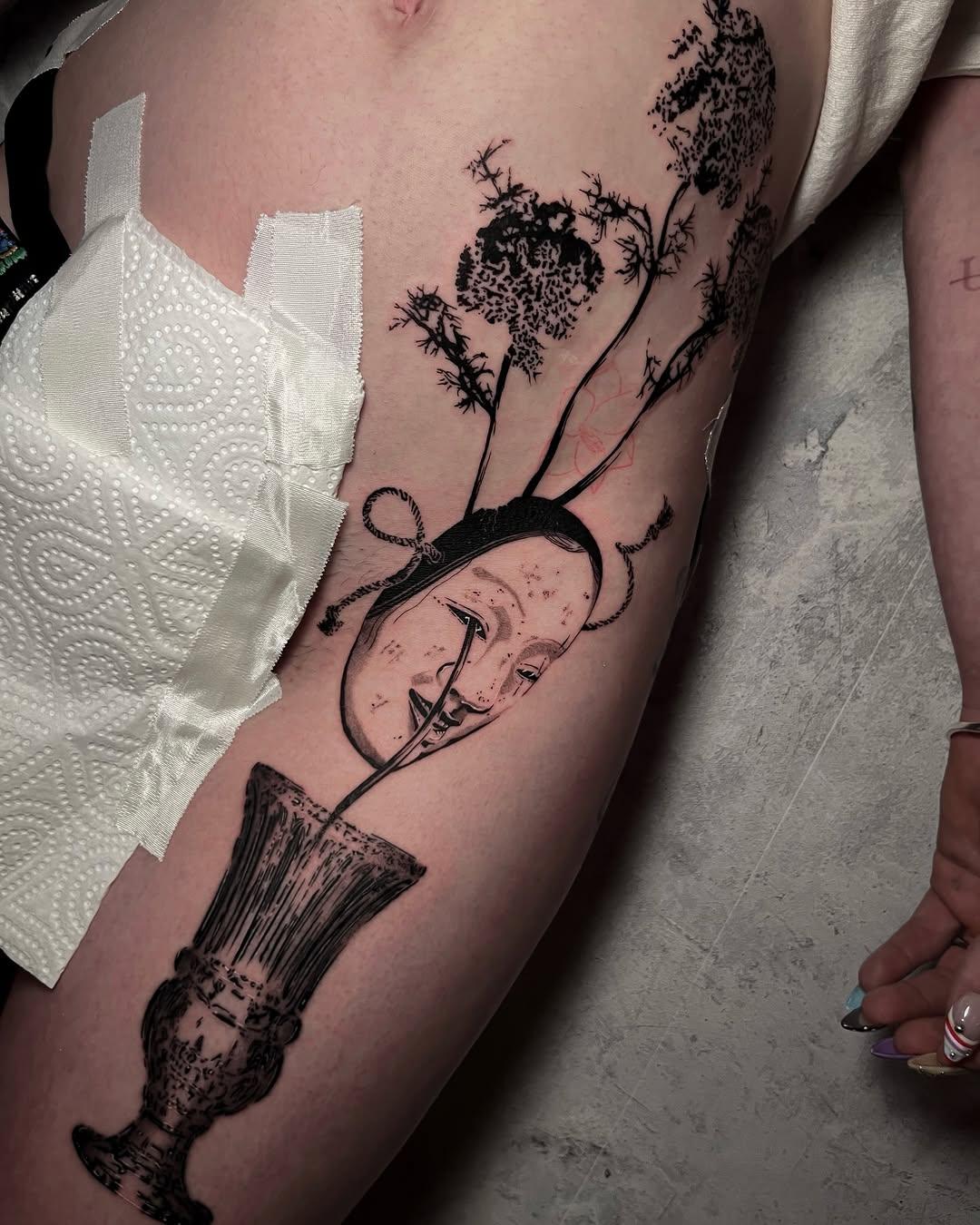 Tatouage Fleur et visage ornemental — artchi_tt