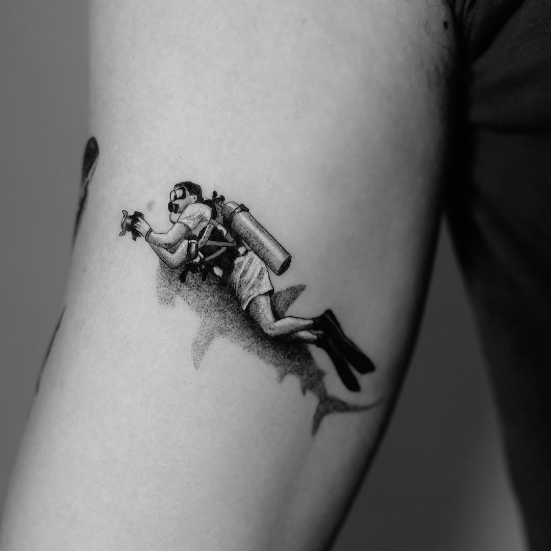 Tatouage plongeur sous-marin torse — eklor.ttt