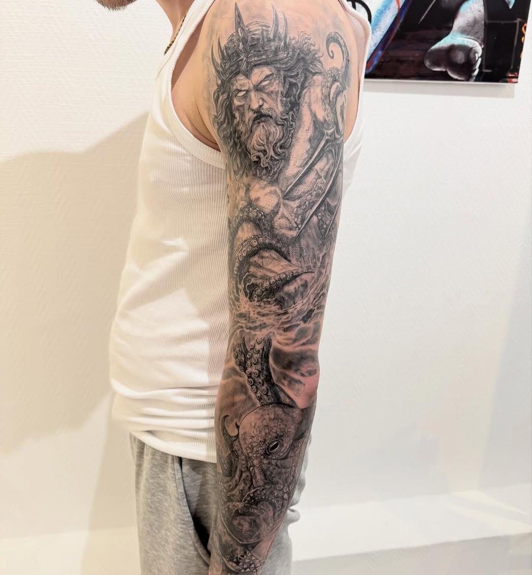 Tatouage Poséidon monstre marin — sailorinkstudio