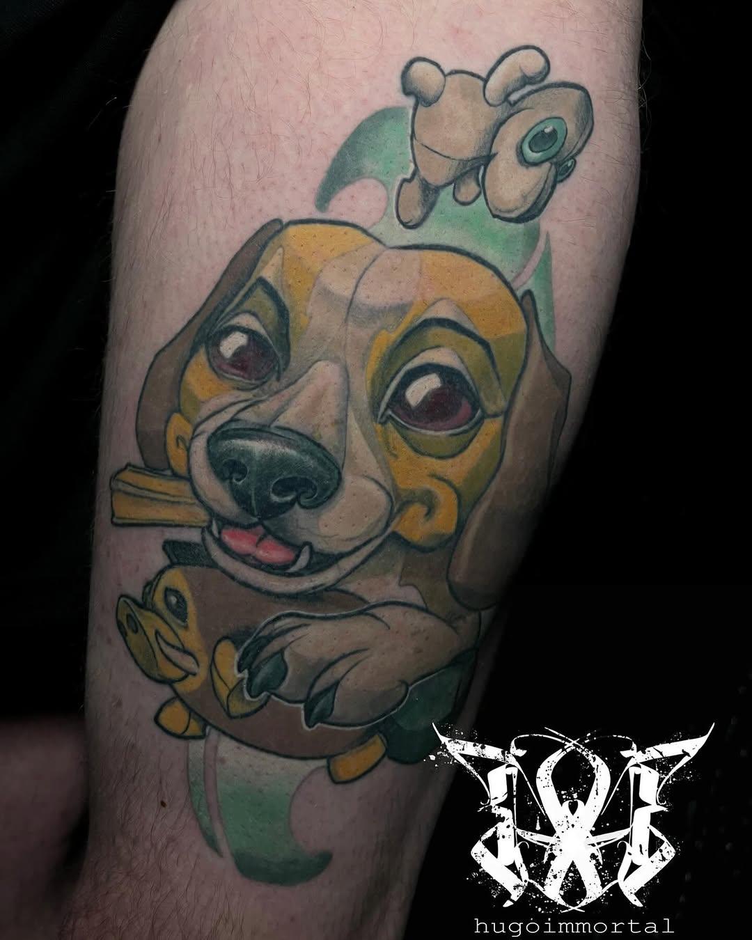 Tatouage Chien cartoon couleur cuisse — hugoimmortal