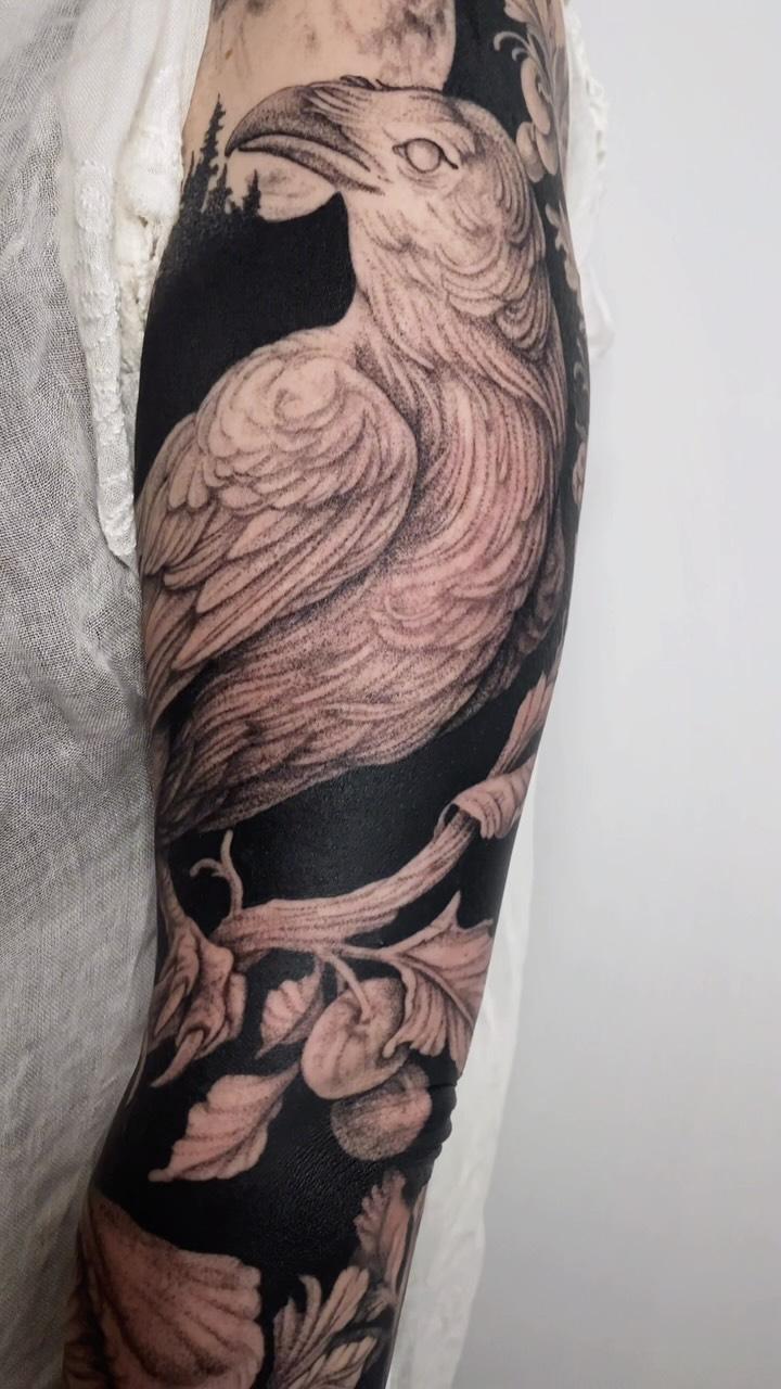 Tatouage étude crâne/portrait blackwork — clarisseamourtattoo