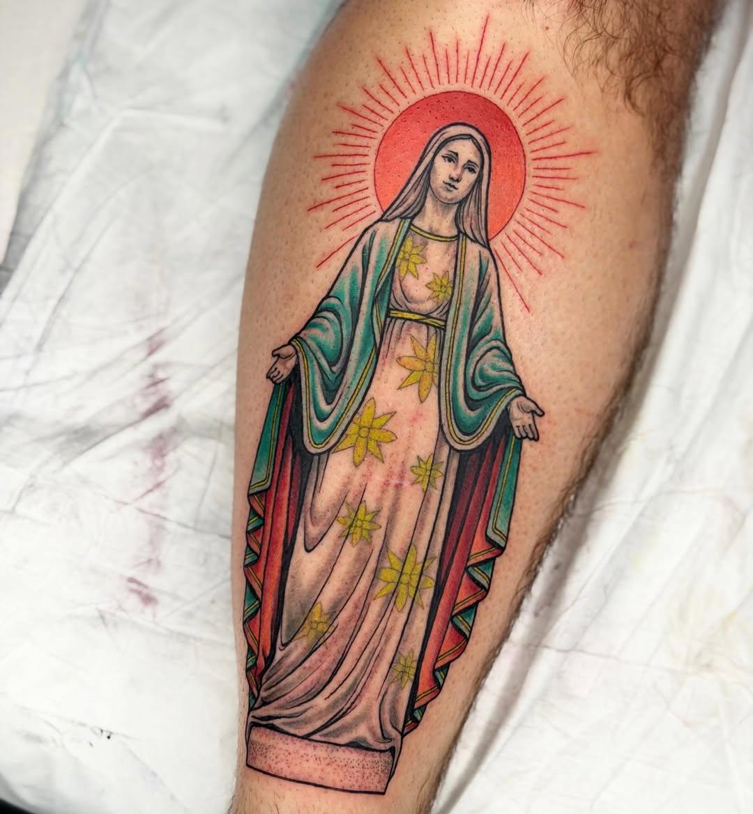 Tatouage Vierge Marie auréole — rockyzero_tattoo