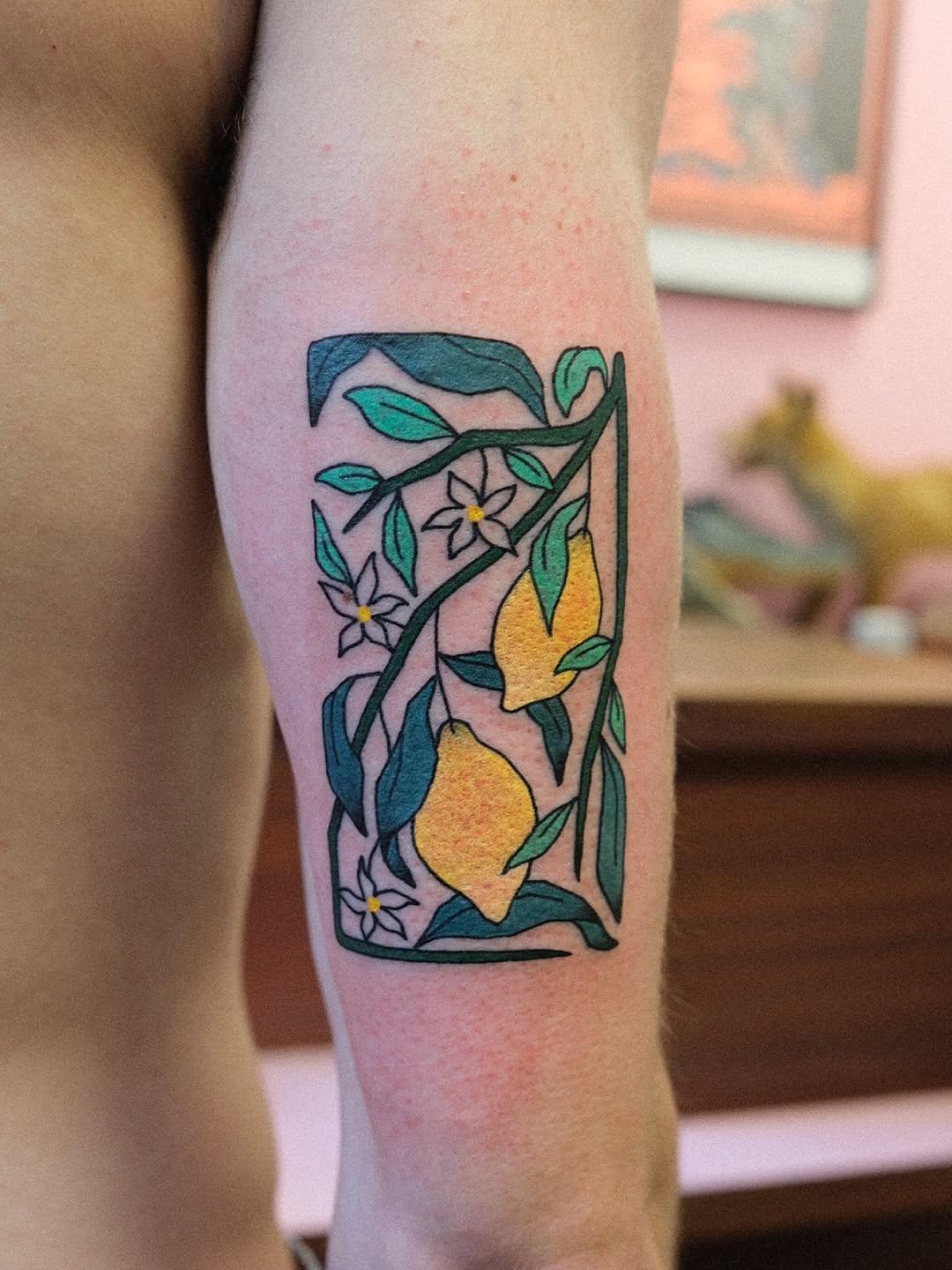 Tatouage Tigre et créature japonaise — brinditattoo