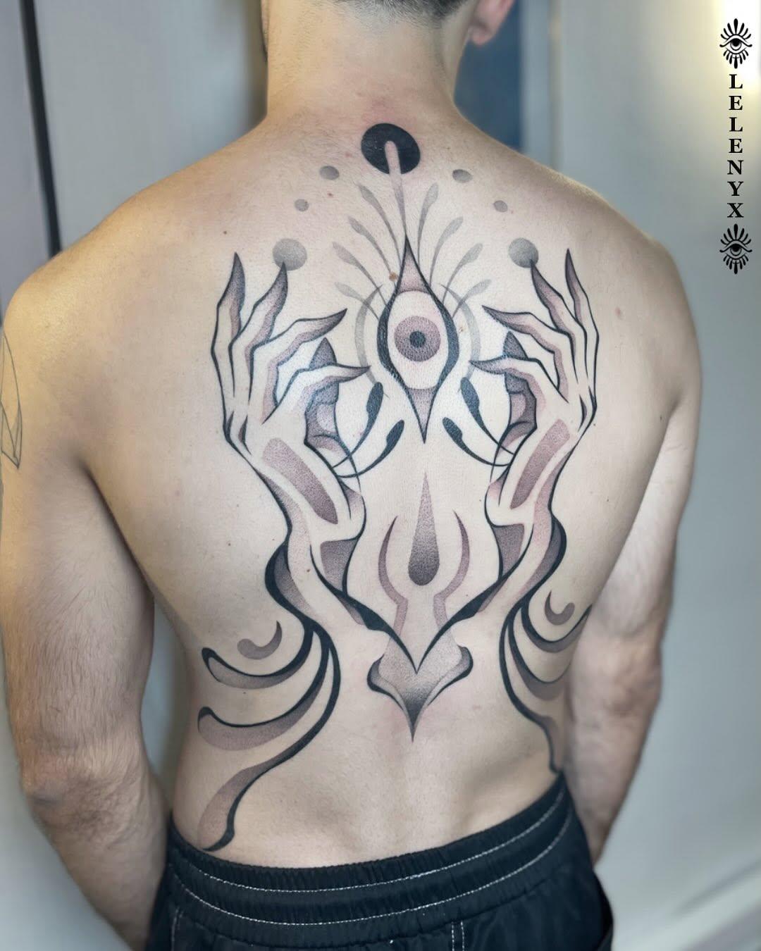 Tatouage dans le dos — lelenyx