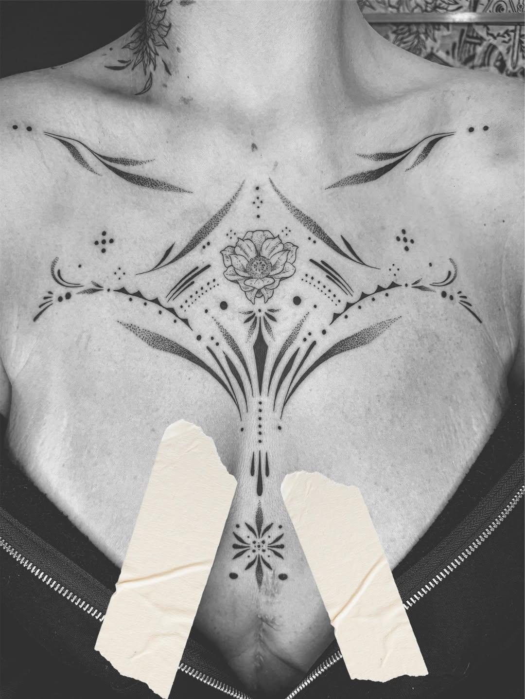 Tatouage botanique dotwork — la_petite_botaniste