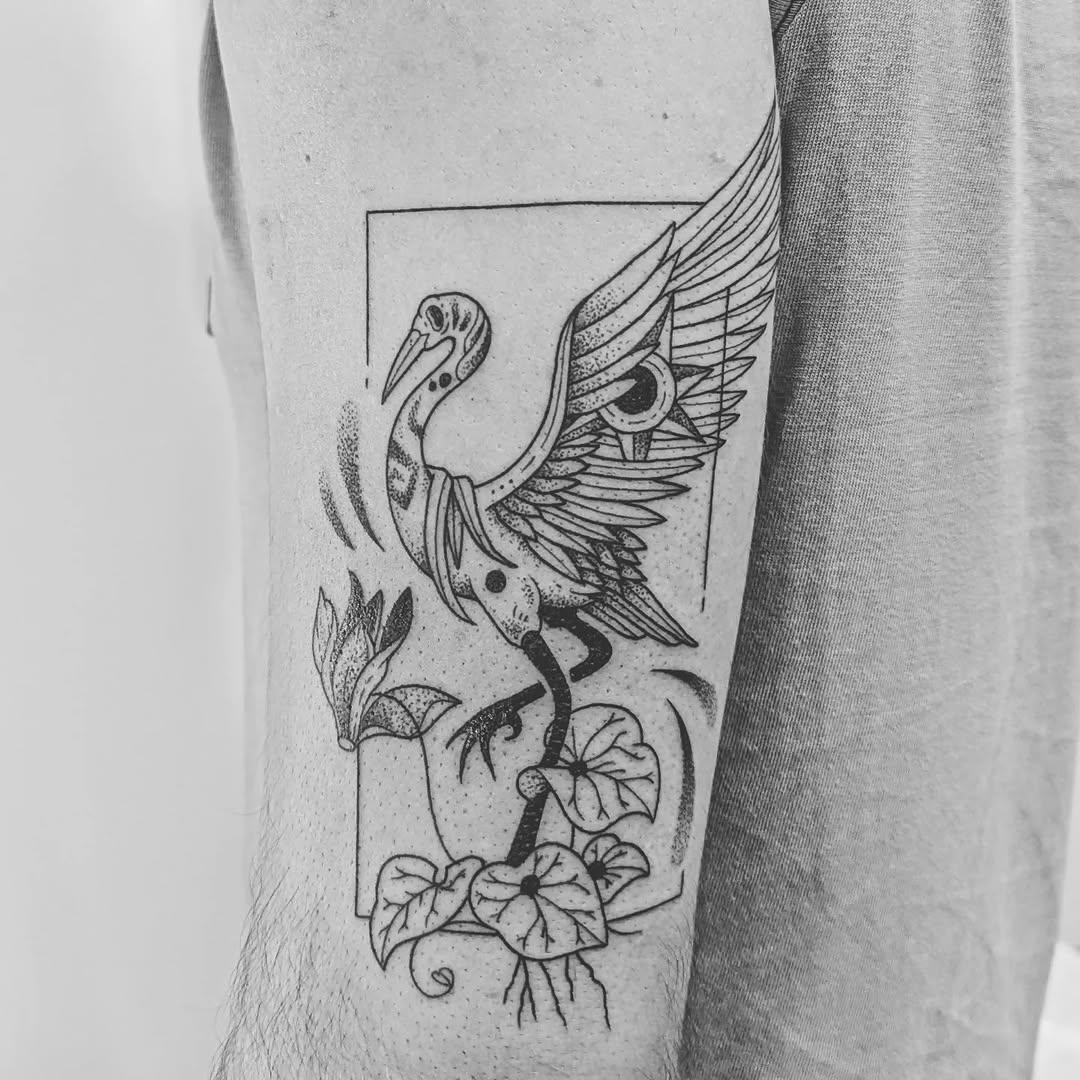 Tatouage héron blackwork dotwork — la_petite_botaniste