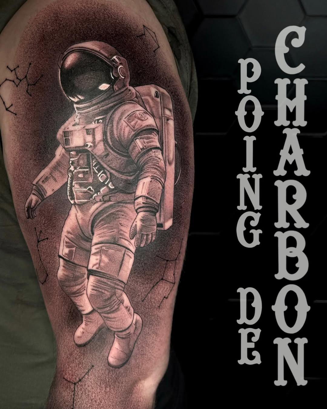Tatouage Astronaute dotwork — marc.winchestertattooshop
