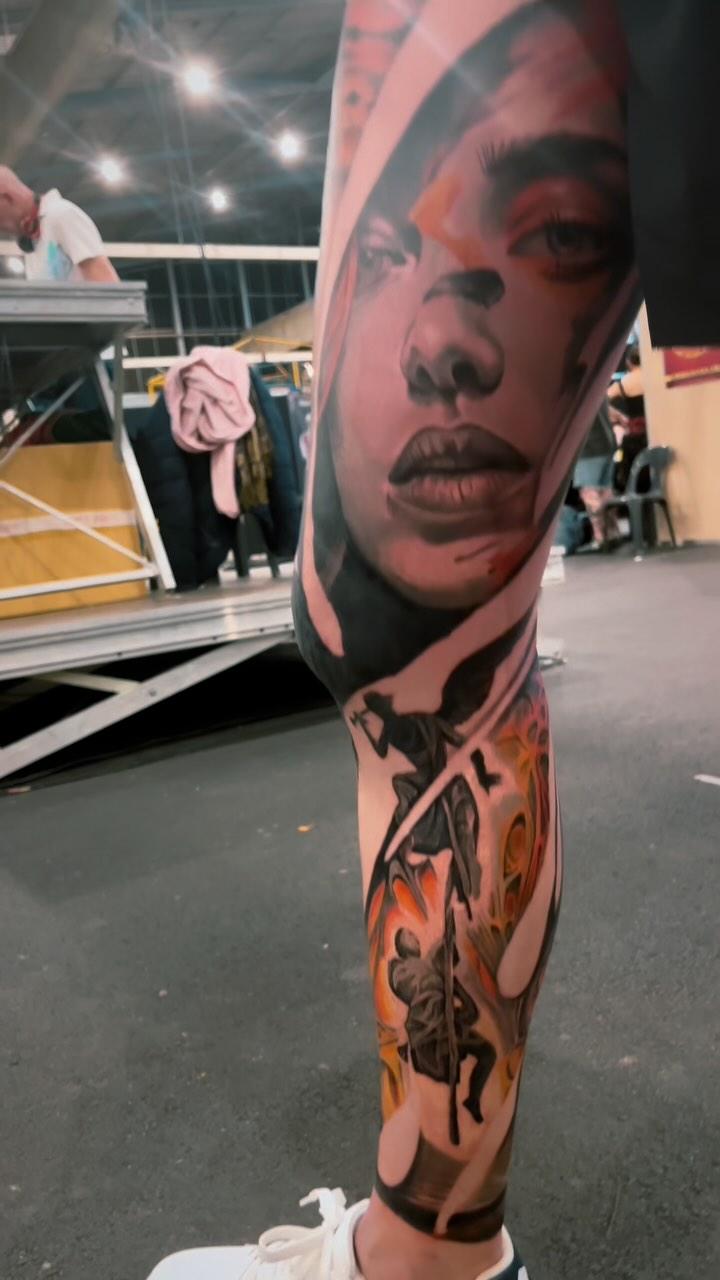 Tatouage réalisme black and grey — dcyrilletattoo