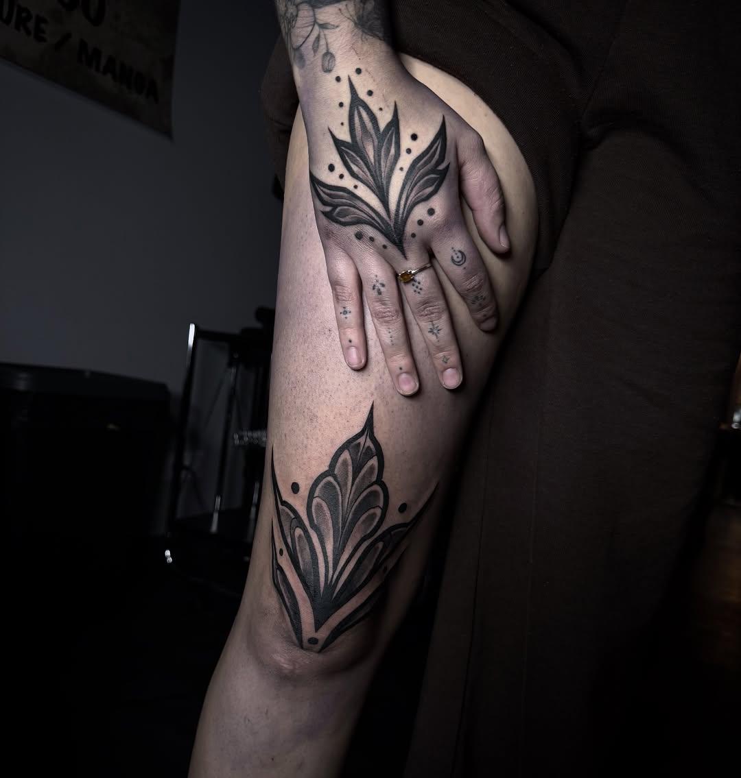 Tatouage dark ornemental — vins_fury