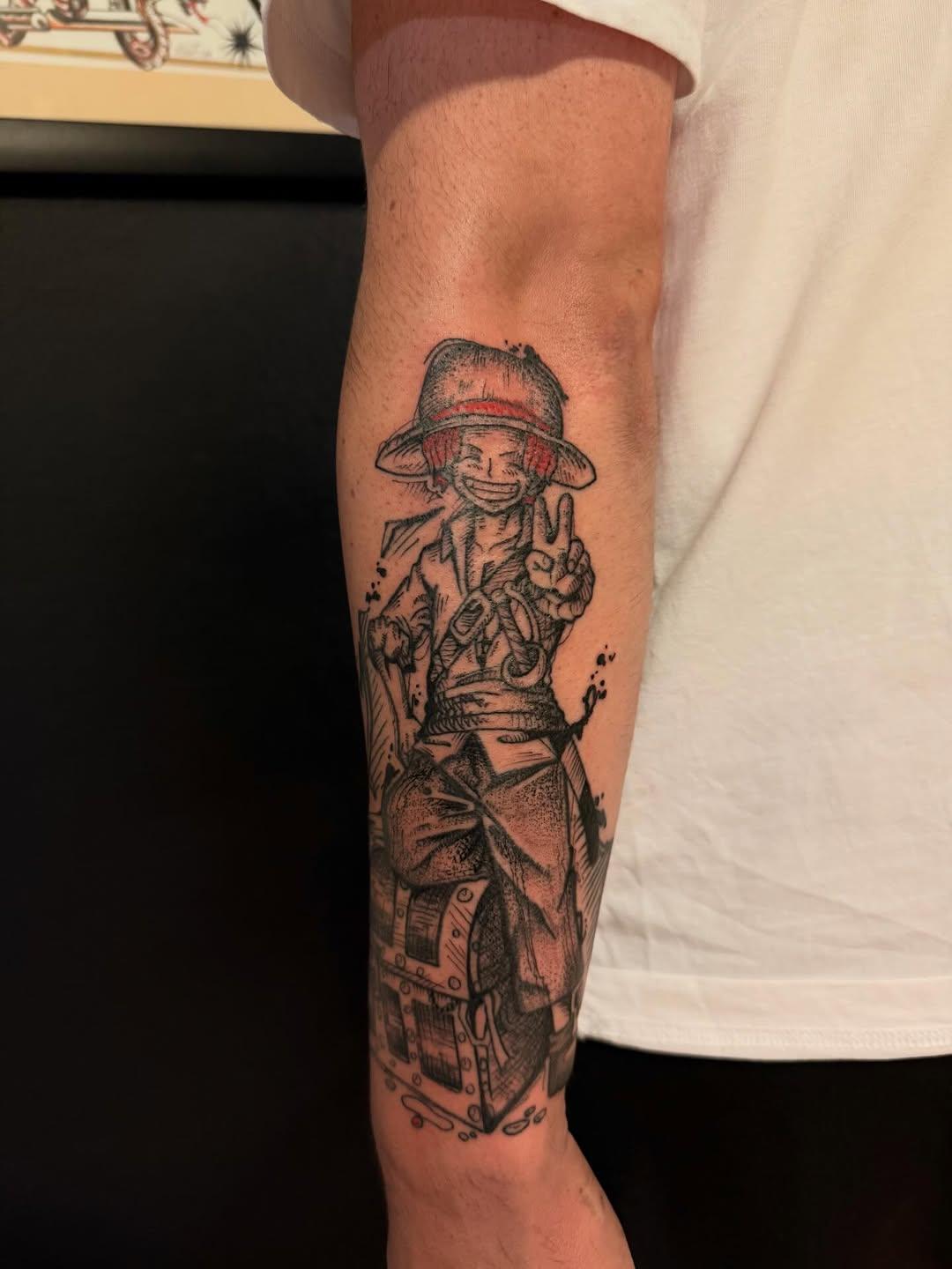 Shanks (One Piece) en sketch tattoo — _nobu_tattoo_