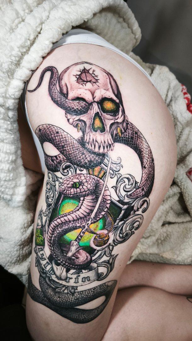 Tatouage Serpentard en cours — capitainerie.ink