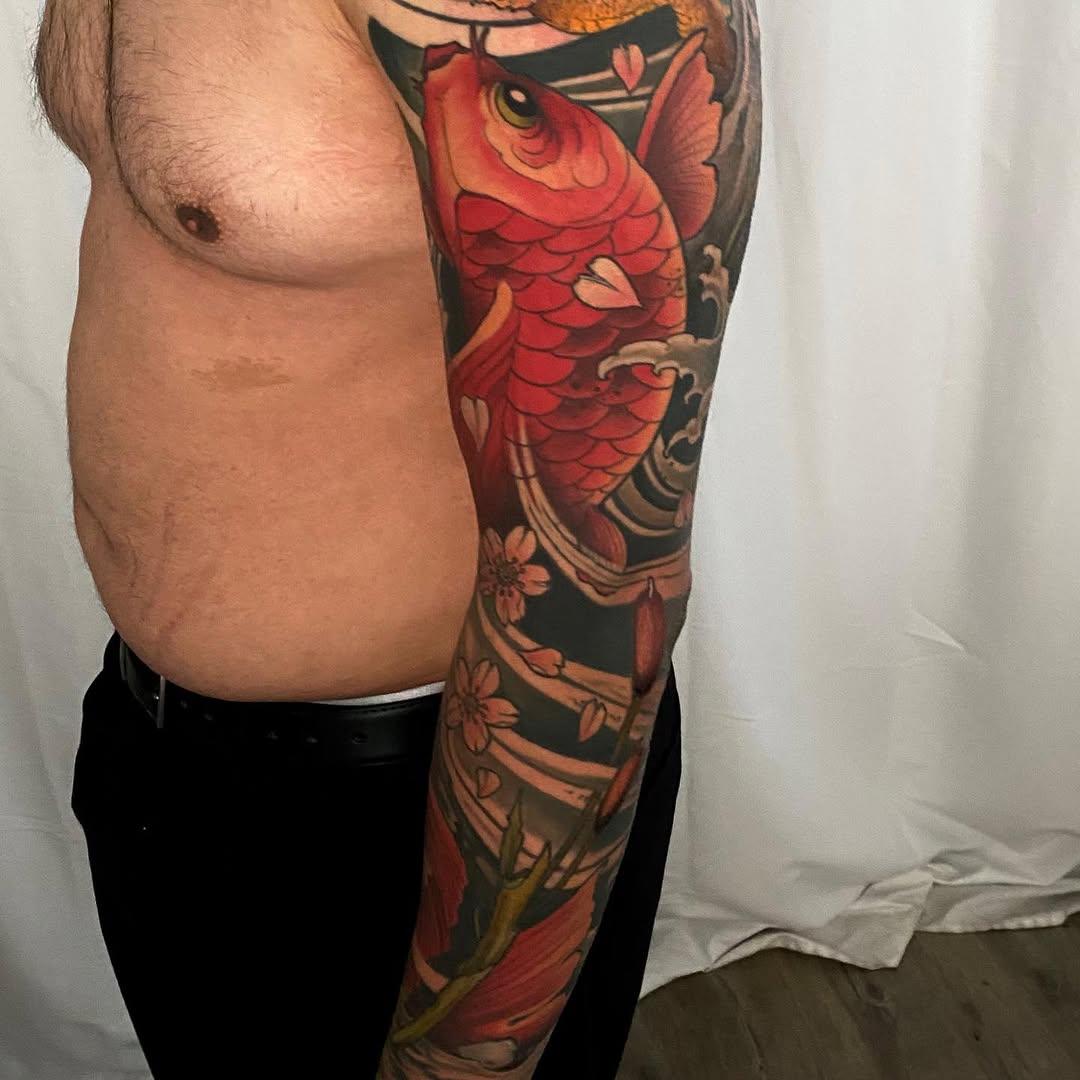 Tatouage Koi dragon cascade sakura bras — groseb
