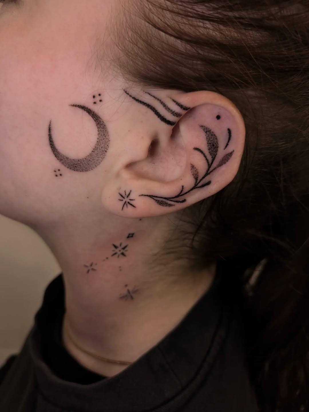 Tatouage handpoke ornemental — sudden__rain