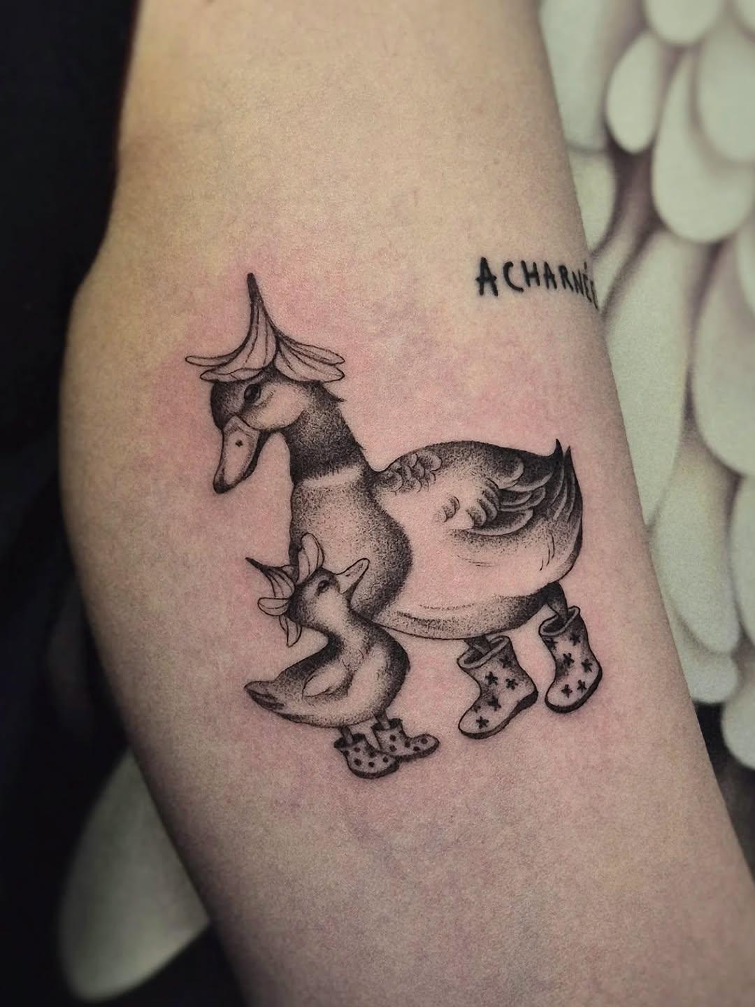 Matching tattoo mignon en fine line — chardondore