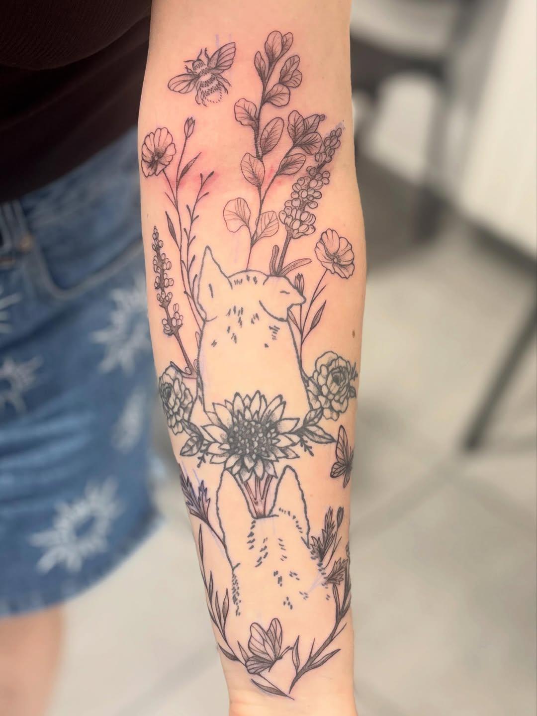 Tatouage fine line — _bloody_tattoo_