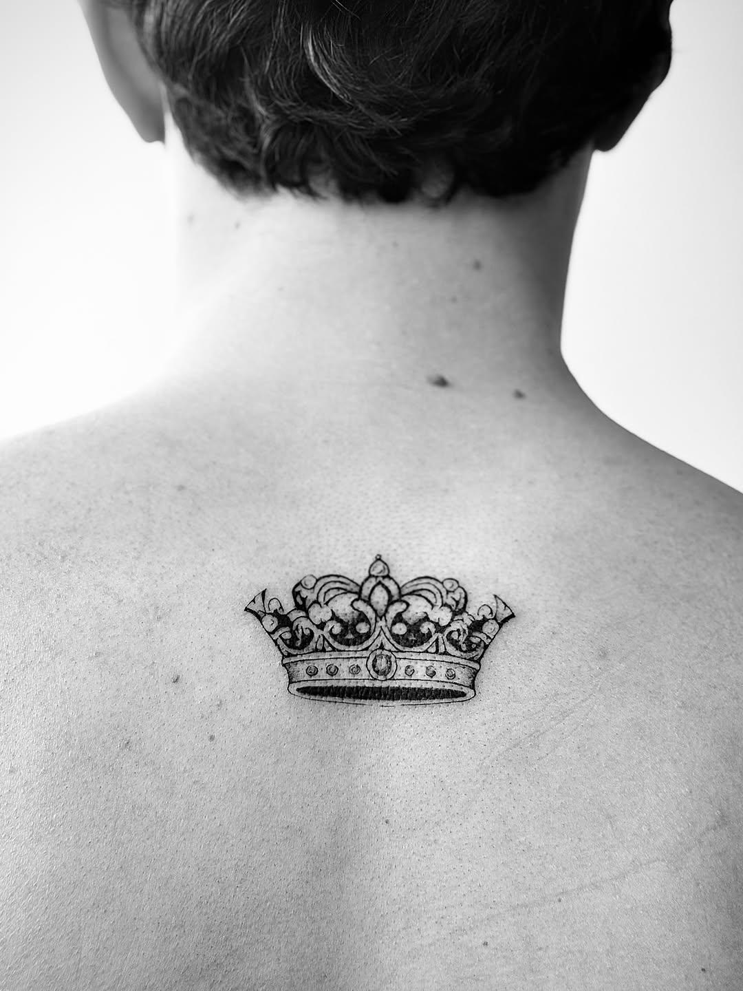 Petits tatouages fine line — mlle.m.tattoo