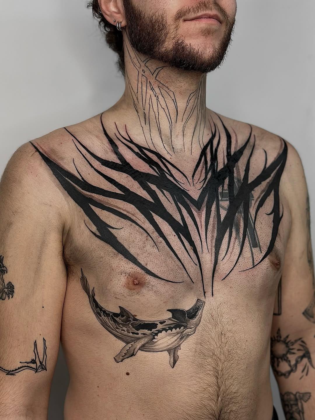 Projet blackwork abstrait en cours — skills__tattoo