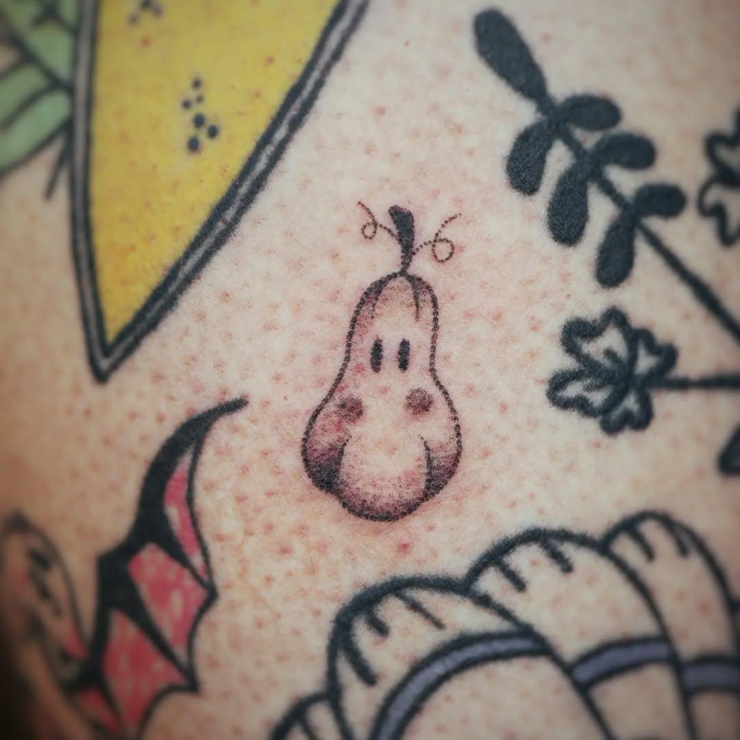 Petit tatouage butternut handpoke — bebe.rattt