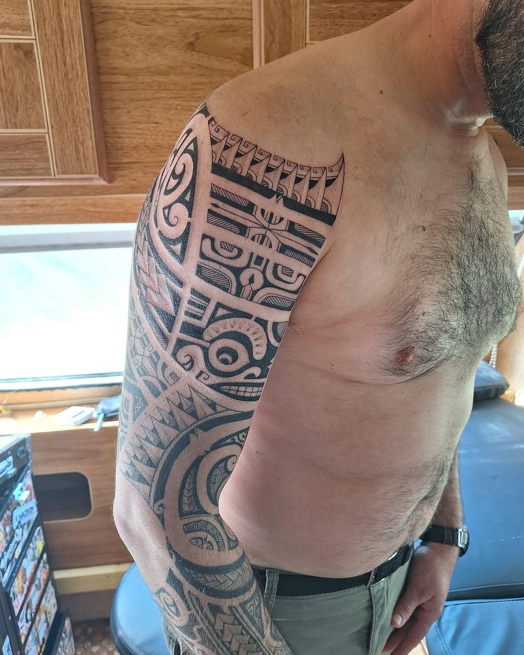 Tatouage polynésien — haamana.tatau