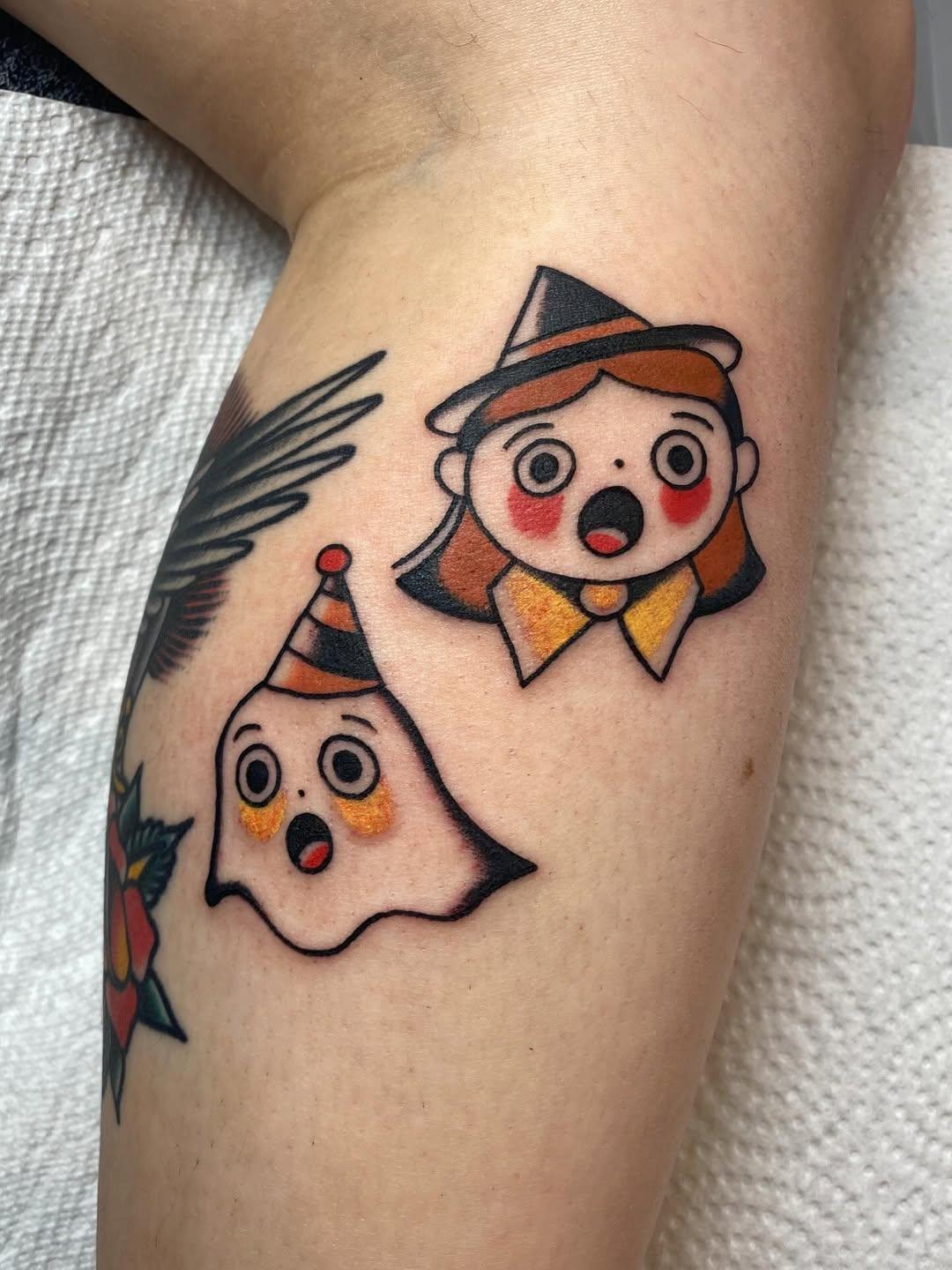 Tatouage sorcière et fantôme traditionnel couleur Halloween — stephrous.tattoo