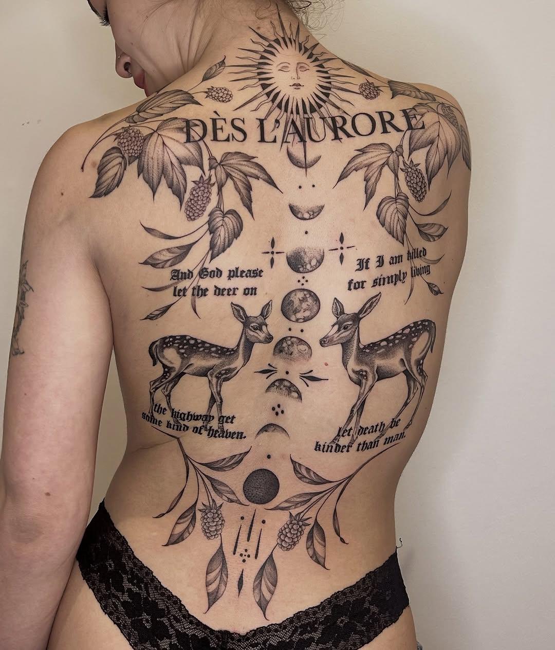 Tatouage floral fine line — lafeefleurs