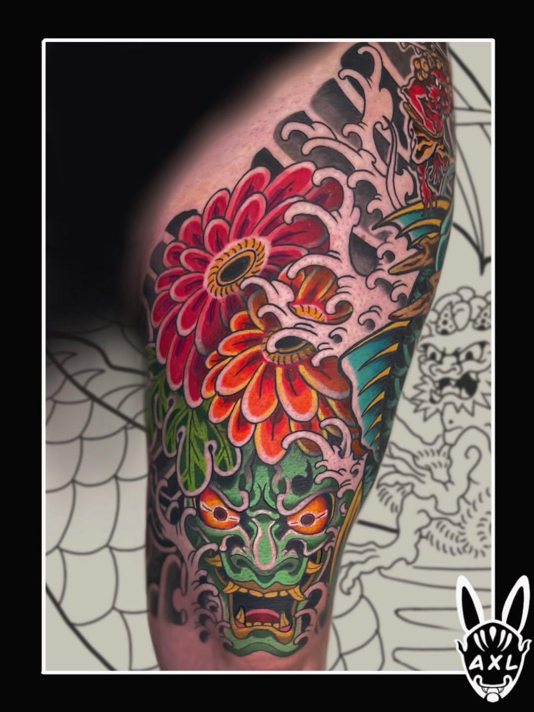 Tatouage dragon et vague japonais — axlt_art