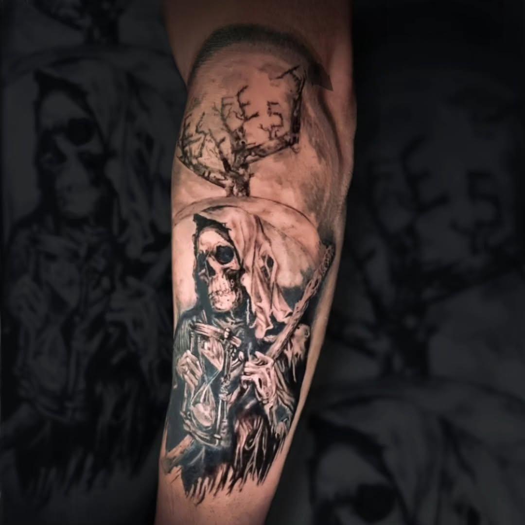 Tatouage squelette sablier Hellfest — tonieblesk