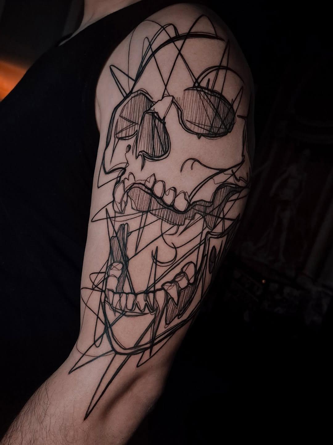 Tatouage sketch souvenir — palva_pauline