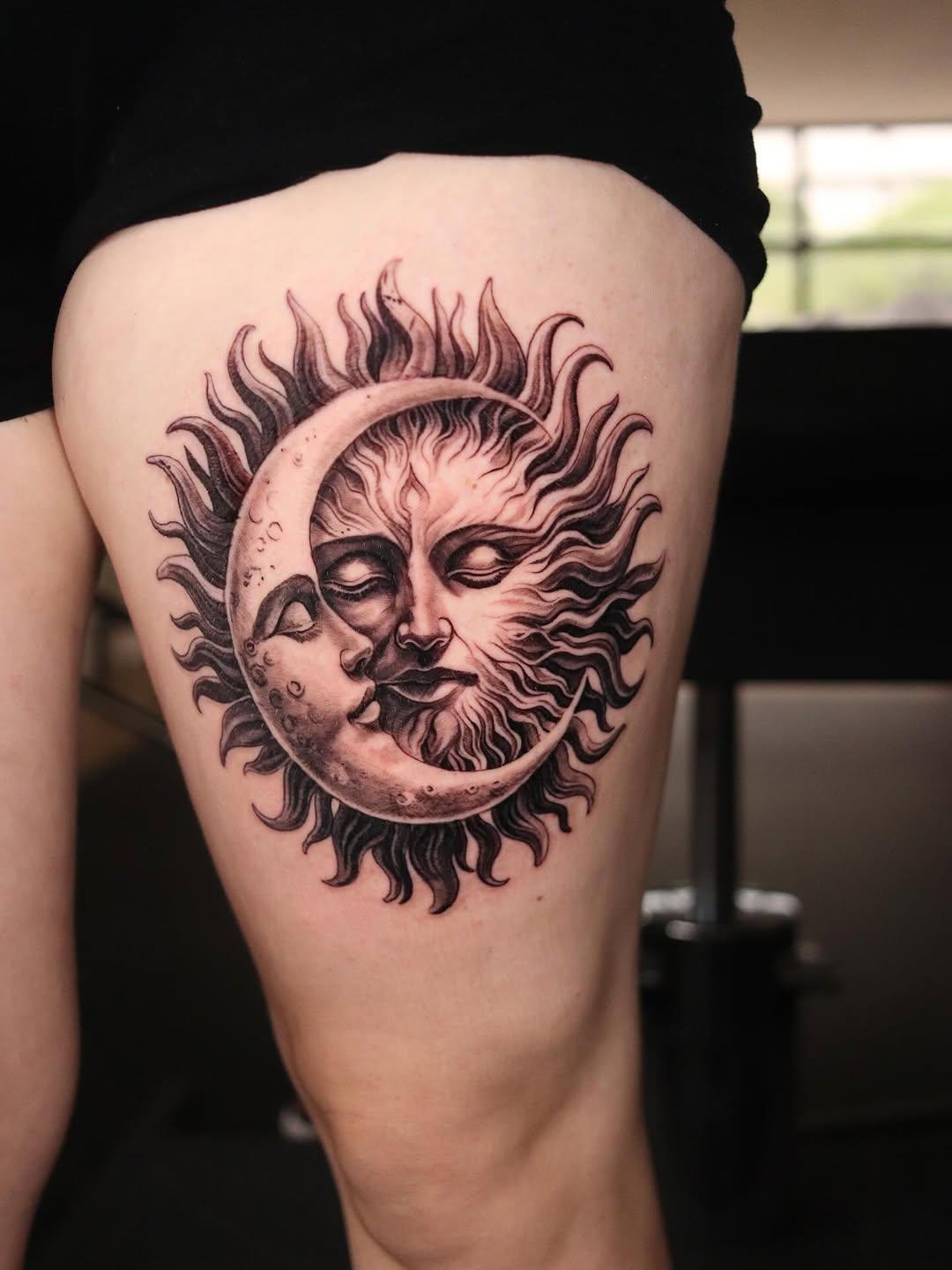 Tatouage noir et gris — jonathanvagner