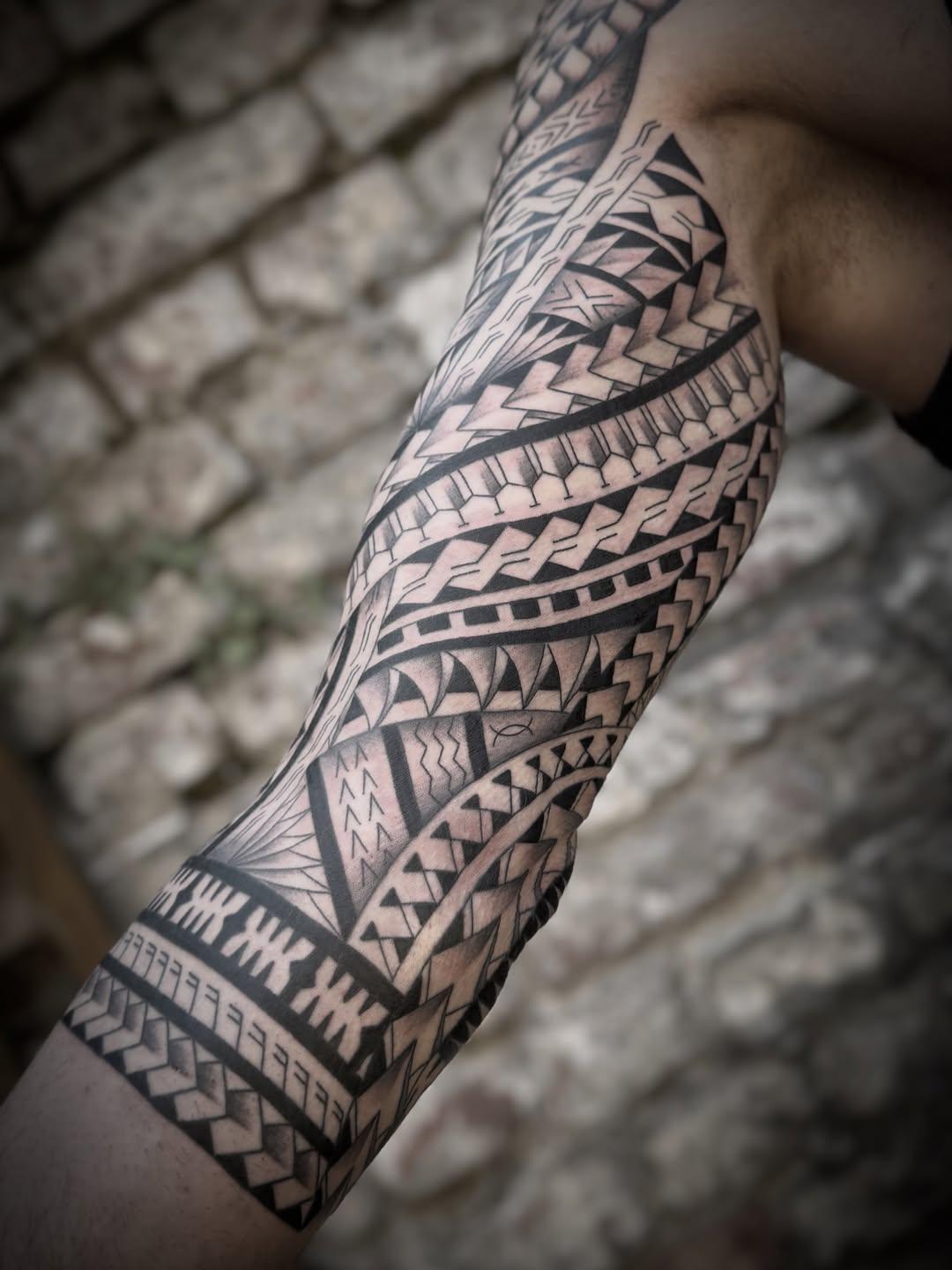 Manchette polynésienne samoane — nikutatau