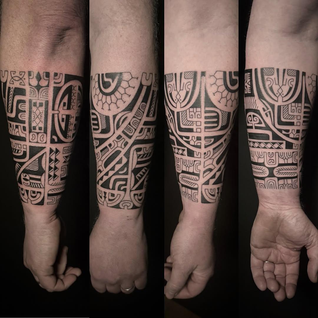 Tatouage polynésien marquesien freehand — nikutatau