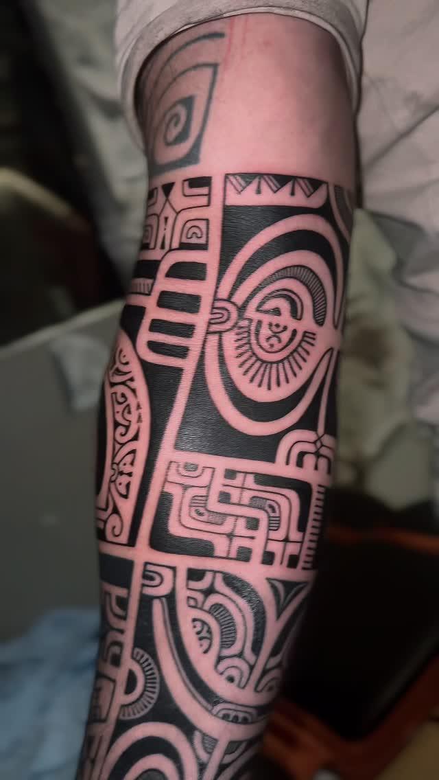 Tatouage polynésien patutiki — patutikinui