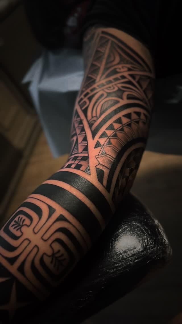 Tatouage polynésien patutiki — patutikinui