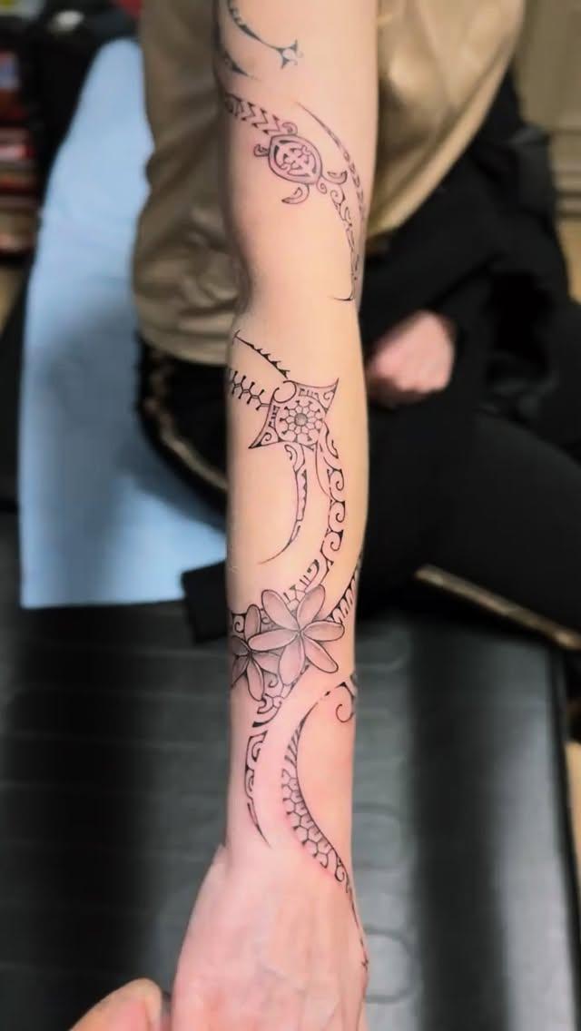 Tatouage polynésien patutiki — patutikinui
