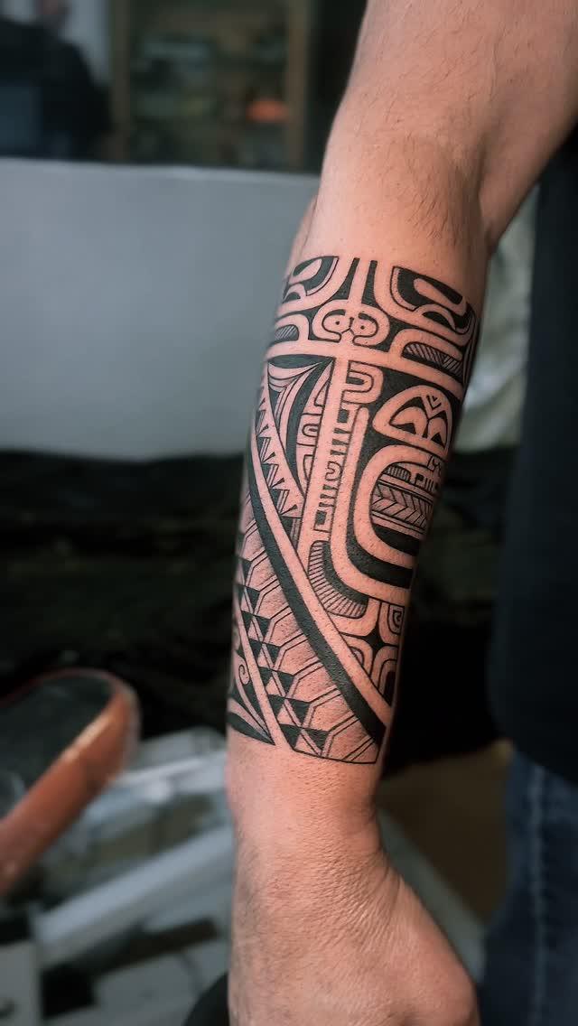 Tatouage polynésien patutiki — patutikinui