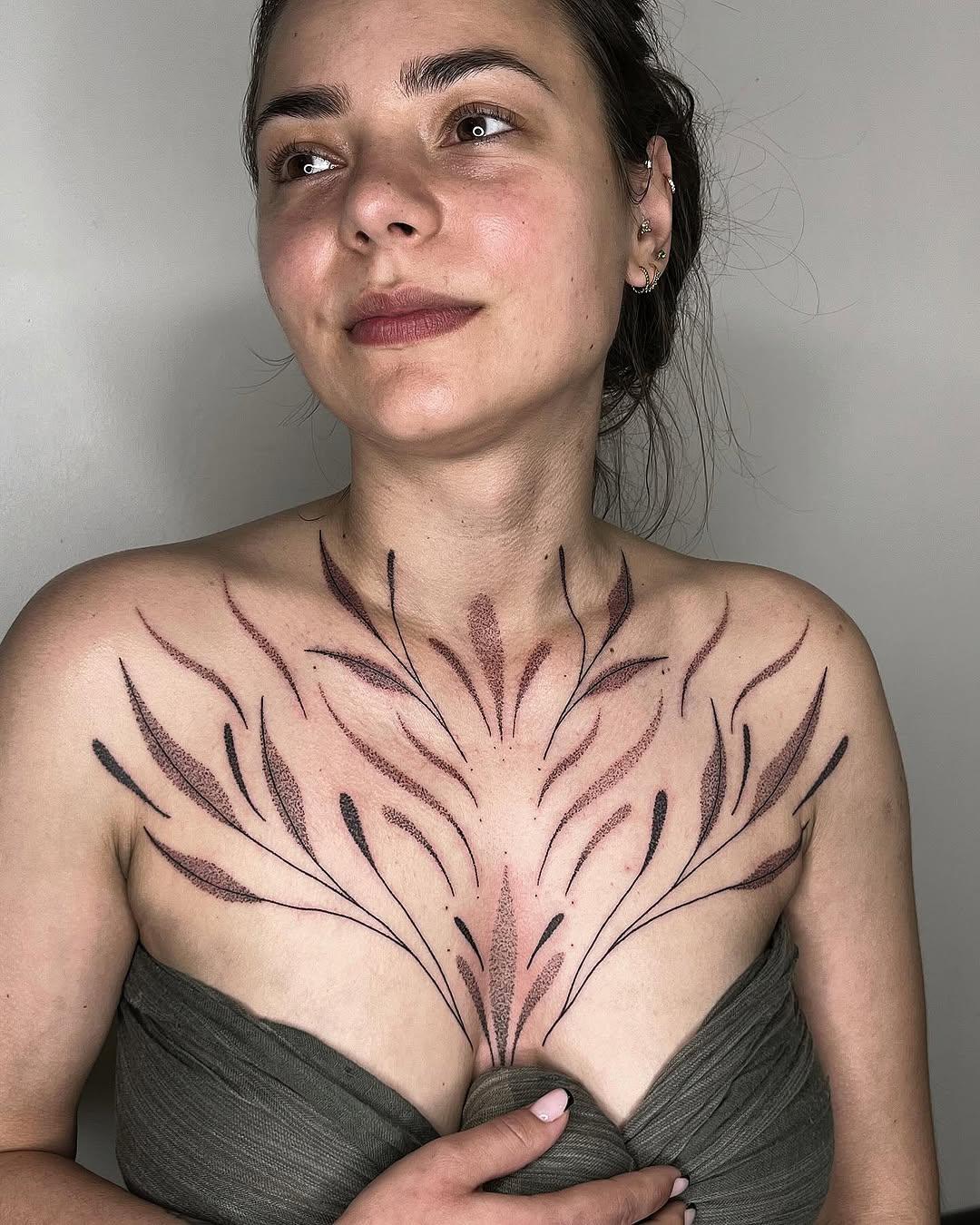 Flash floral handpoke adopté, oreille cicatrisée — atismata.ttoo