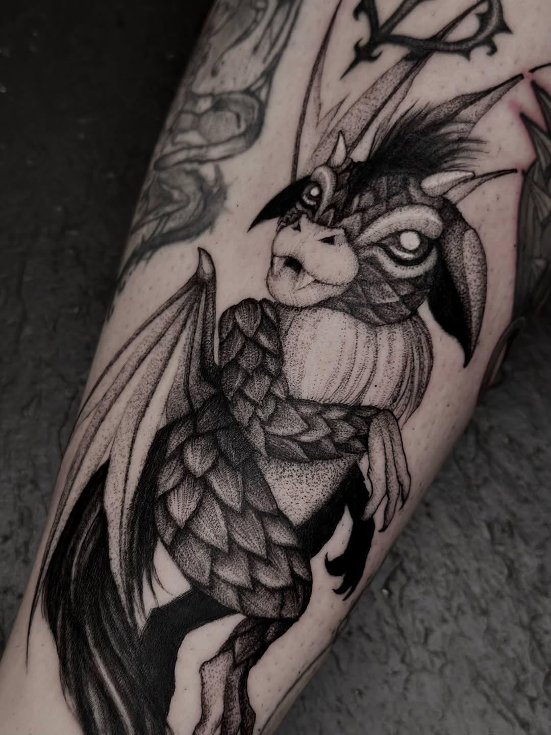 Tatouage bébé âne dragon Shrek dark — octoccult