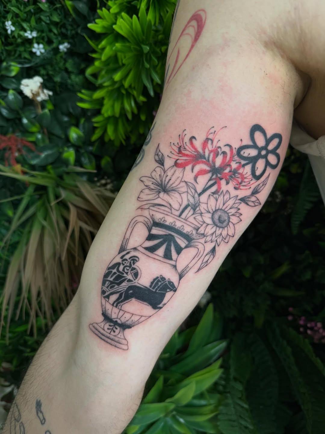 Composition florale — aly_tattoo56