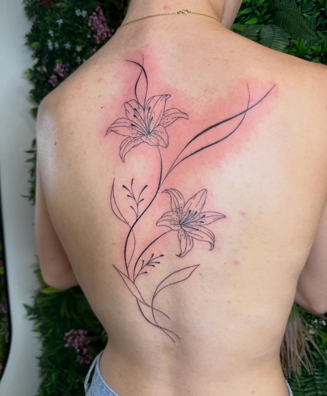 Fleurs de Lys florales — aly_tattoo56