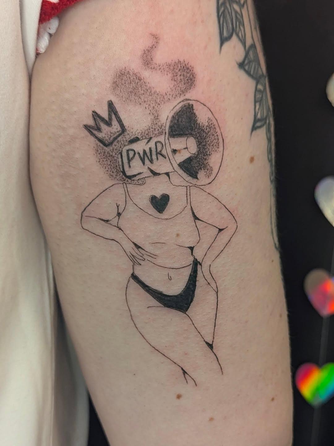 Flash blackwork adopté — modamour_tattoo
