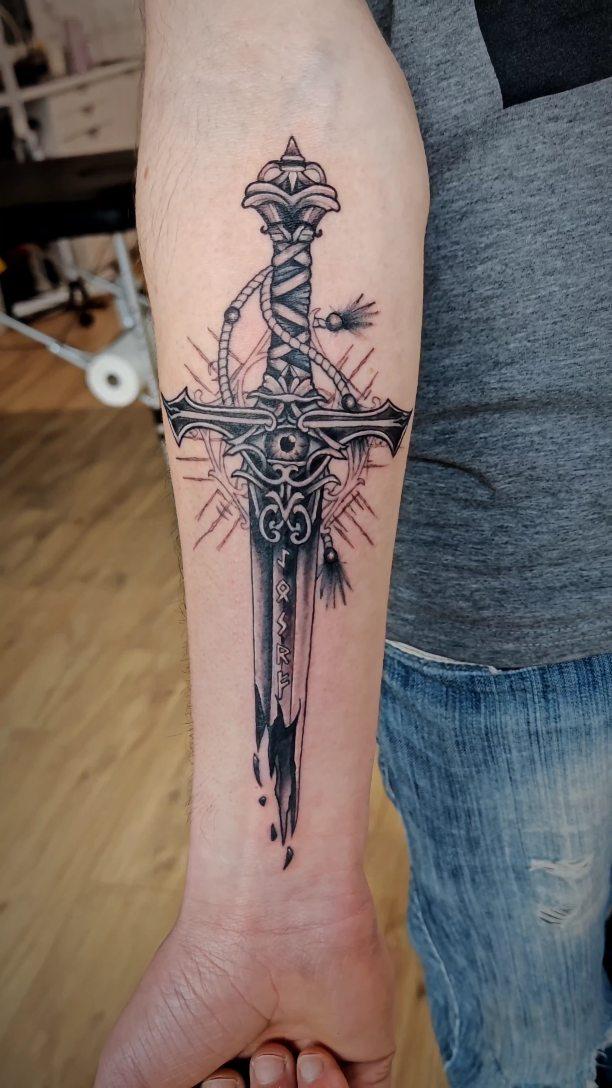 Réaliste épée œil — fuuu_tatt_skin