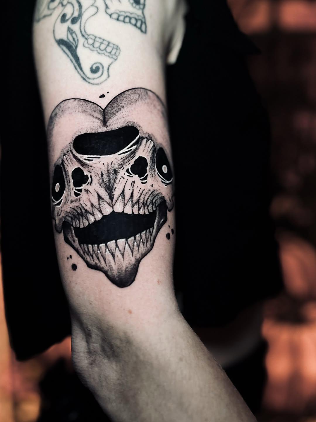 Siamese Skulls flash dark — hell_pandy