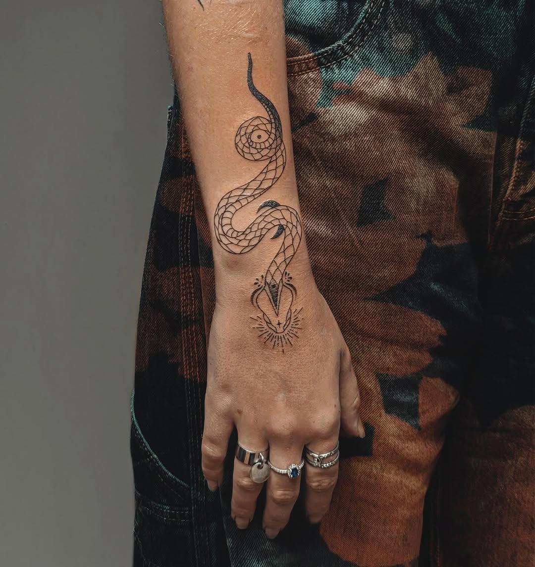 Serpent fineline flash — ma.c.a.be