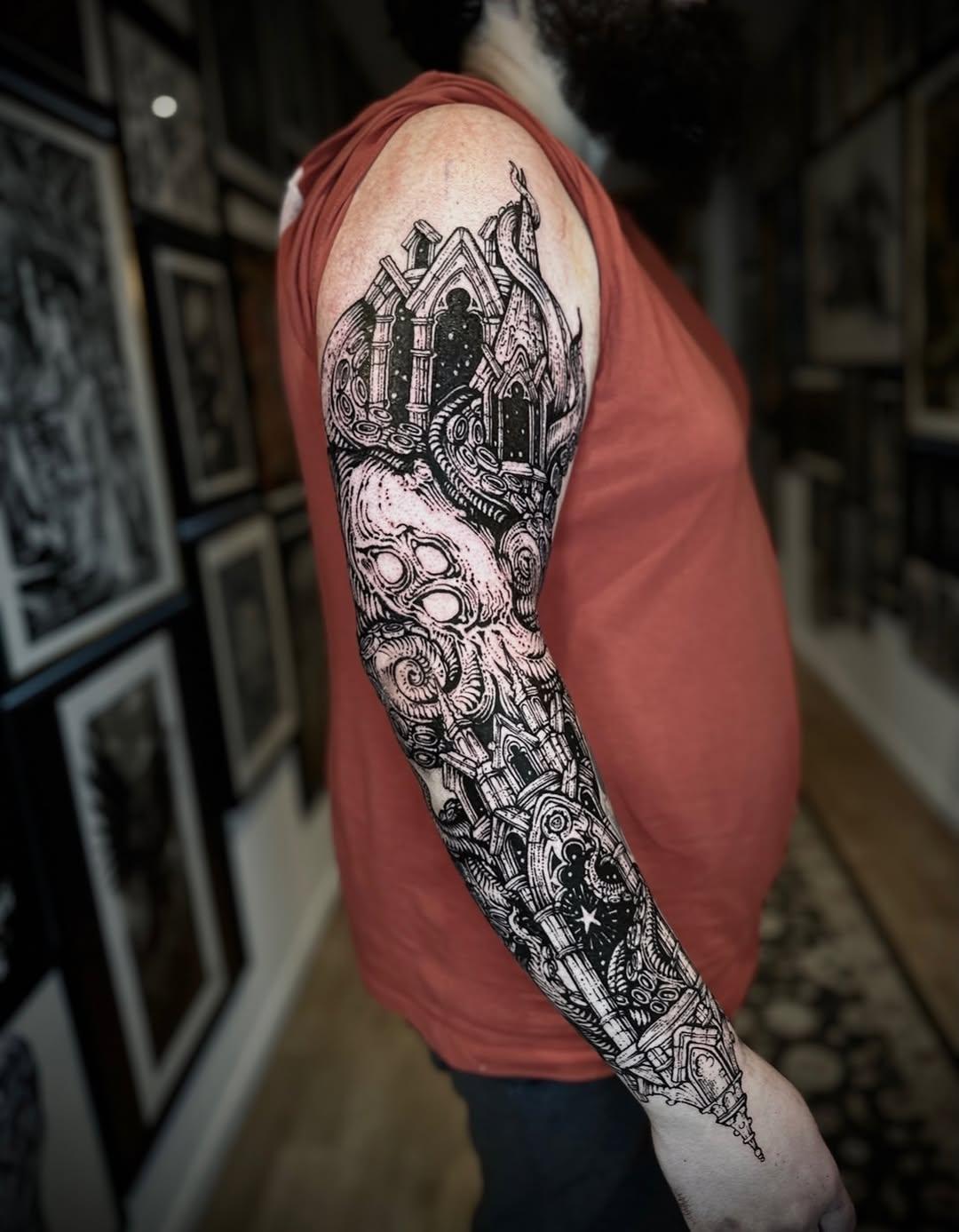 gravure pieuvre freehand — icarus_tattoo